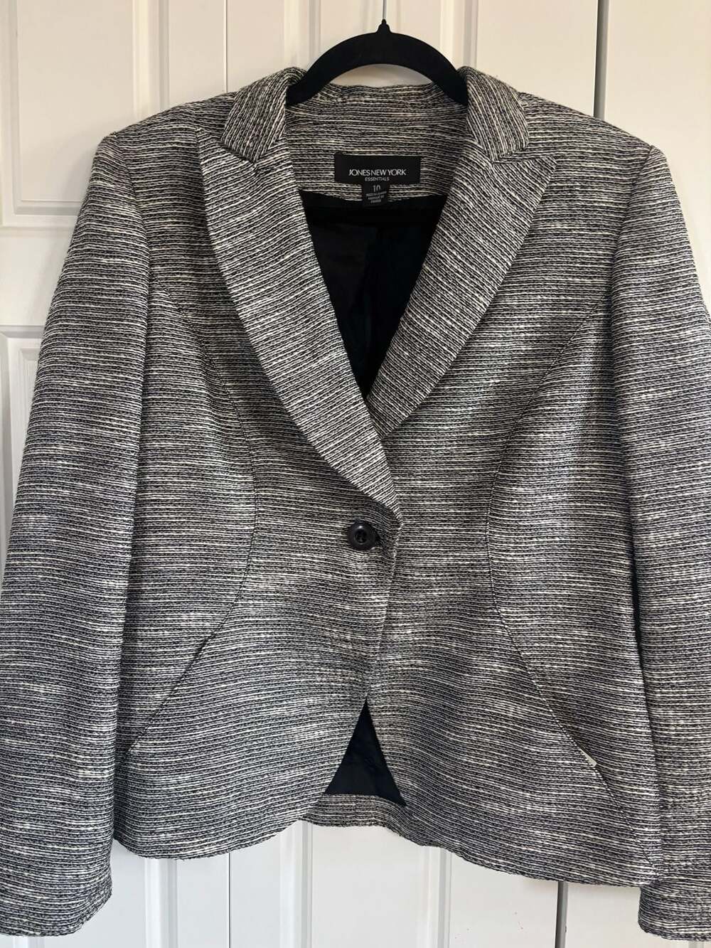 Jones New York Essentials Black and White Tweed Blazer Size 10